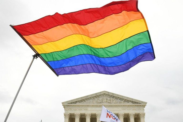 Biden admin grants authorization to fly LGBT pride flag at embassies on same official pole as American flag – TheBlaze.com Biden admin grants authorization to fly LGBT pride flag at embassies on same official pole as American flag – TheBlaze.com