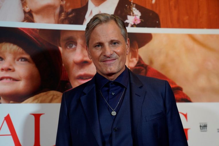 Viggo Mortensen defends decision to play gay role – The Straits Times Viggo Mortensen defends decision to play gay role – The Straits Times