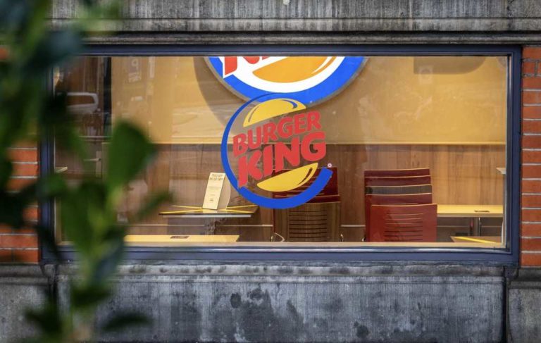 Burger King Jabs Chick-fil-A in Announcement About Donation to LGBT Group – Faithwire Burger King Jabs Chick-fil-A in Announcement About Donation to LGBT Group – Faithwire